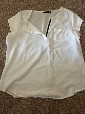 Apt. 9 White Short-Sleeve V-Neck Blouse with Chest Pocket